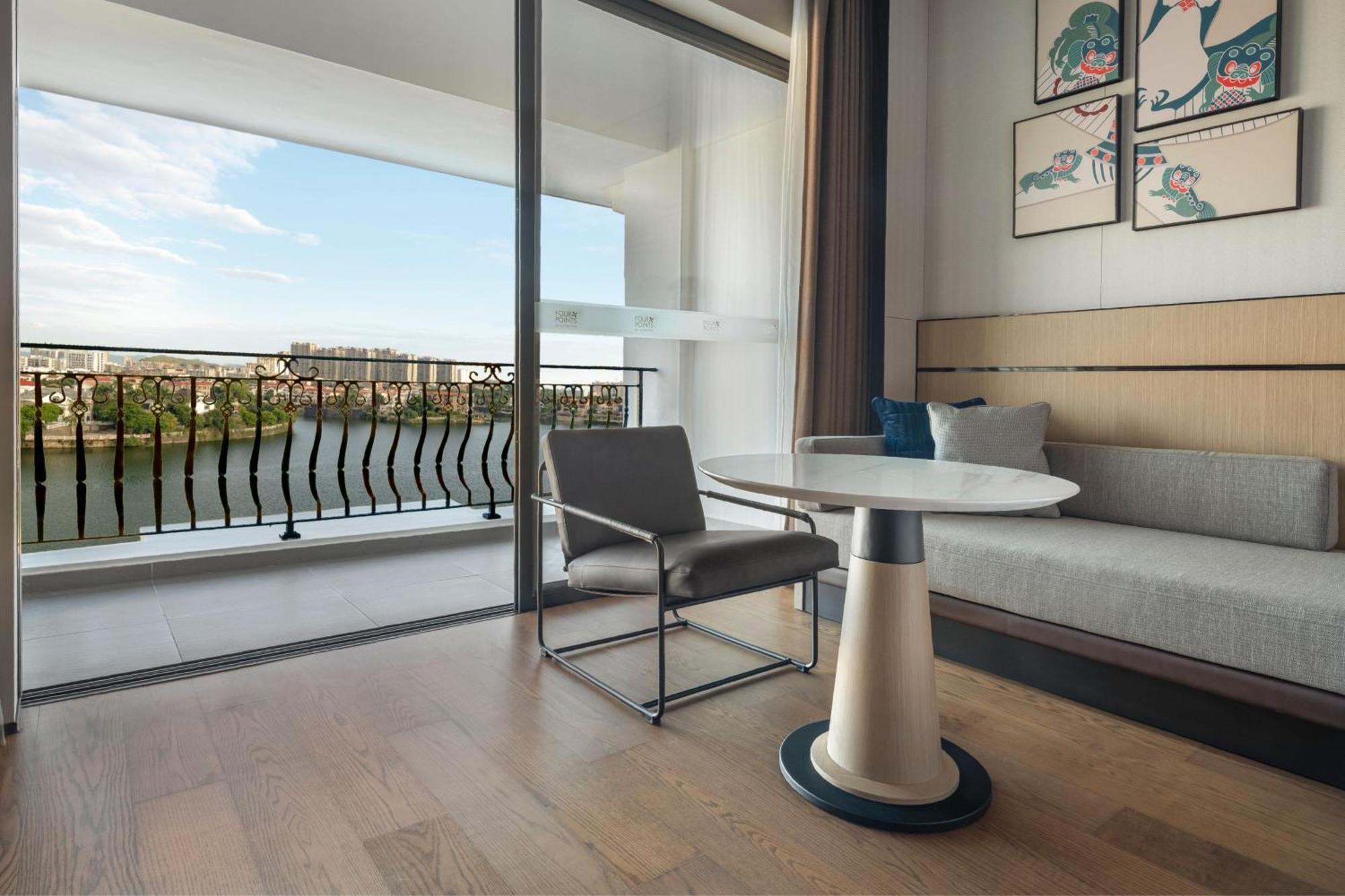 Four Points By Sheraton Yangjiang City Center Kültér fotó