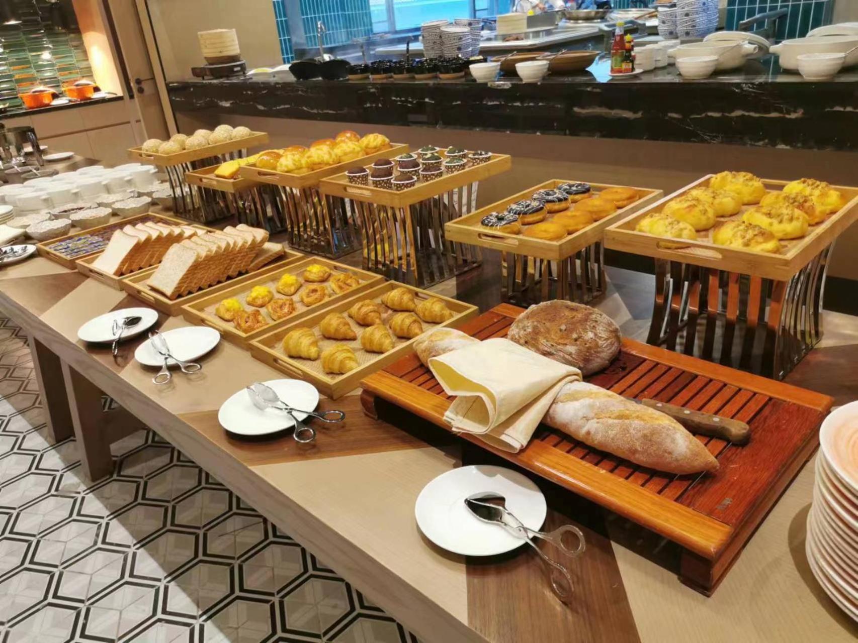 Four Points By Sheraton Yangjiang City Center Kültér fotó
